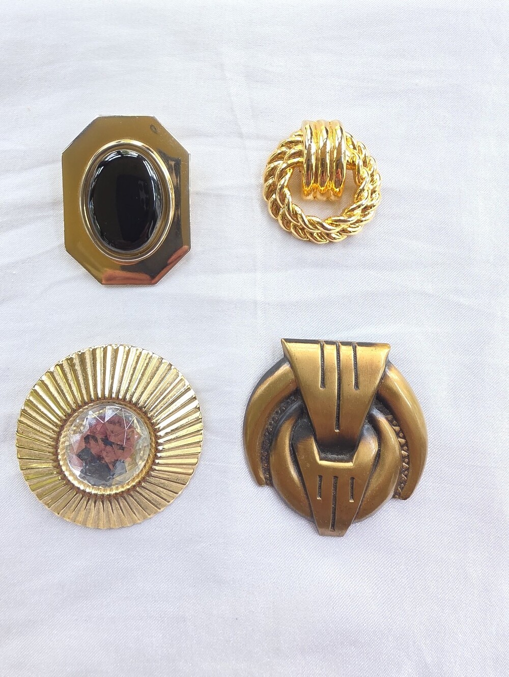 💎4 Vintage Gold/Brass Tone Decorative Scarf/Wrap/Shirt Clips ONE by Jeri Lou